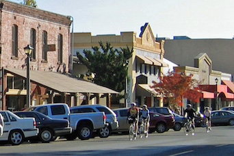 Plaza_Shops